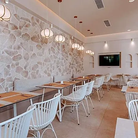 Hotel Margarenia Perissa (Santorini)